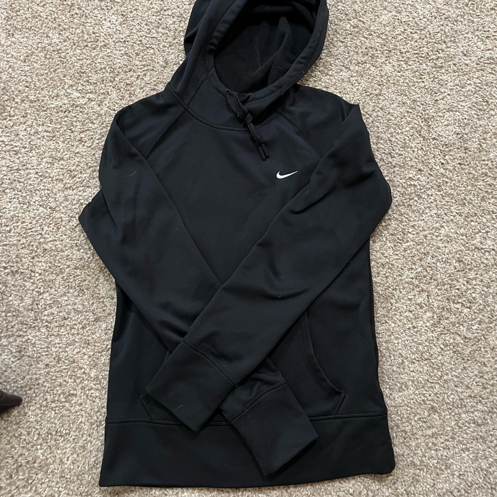 Black Nike Therma-fit